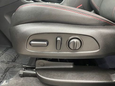 Certified 2024 Chevrolet Equinox RS image 9