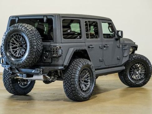 Used 2025 Jeep Wrangler Unlimited Rubicon 392 image 6