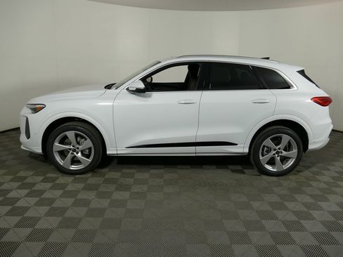 New 2025 Audi Q5 Premium Plus image 6
