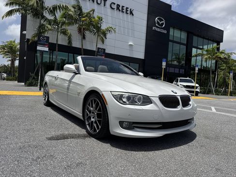 Used 2012 BMW 328i Convertible RWD image 30