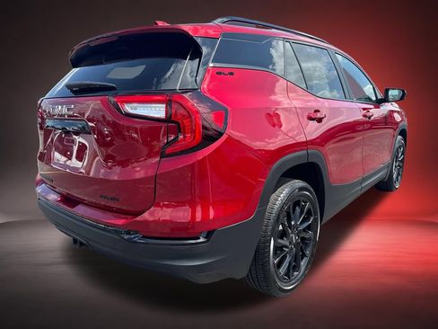 Certified 2023 GMC Terrain SLE w/ Driver Convenience Package AWD/4WD image 4