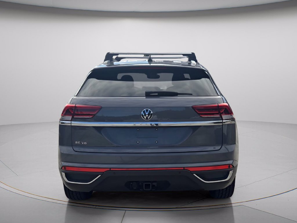 Used 2020 Volkswagen Atlas Cross Sport SE w/ Towing Package FWD image 5