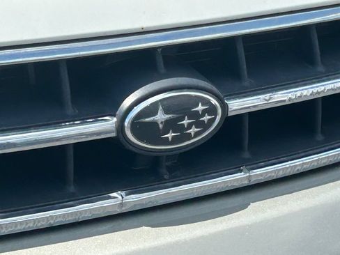 Used 2001 Subaru Outback Wagon AWD/4WD image 9