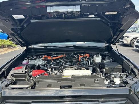 Used 2025 Toyota Tacoma TRD Pro AWD/4WD image 29