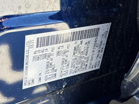 Used 2025 Nissan Rogue SV FWD image 19