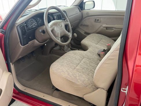 Used 2002 Toyota Tacoma 2WD Regular Cab image 25