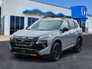 Used 2025 Nissan Rogue SV video 2