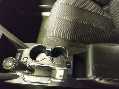 Used 2017 Chevrolet Equinox LT w/ Convenience Package FWD image 26