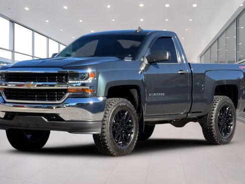 Used 2018 Chevrolet Silverado 1500 LS w/ Trailering Package AWD/4WD image 8