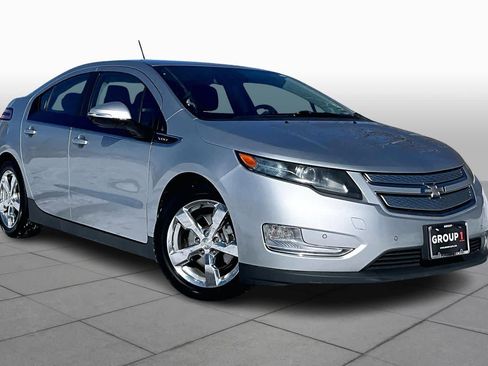 Used 2015 Chevrolet Volt Premium w/ Premium Trim Package image 2