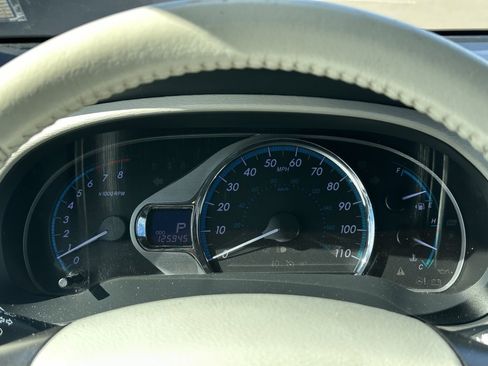 Used 2014 Toyota Sienna XLE image 20