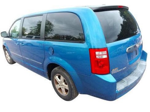 Used 2008 Dodge Grand Caravan SXT FWD image 3