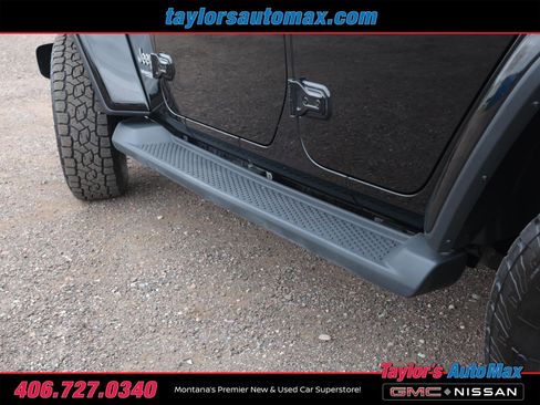 Used 2018 Jeep Wrangler Unlimited Sahara w/ Uconnect 4C Nav & Sound Group AWD/4WD image 37