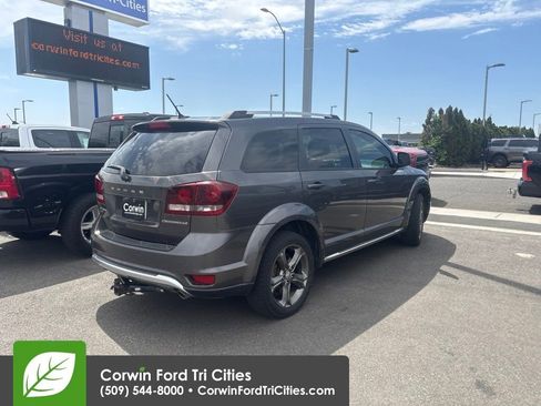 Used 2015 Dodge Journey Crossroad w/ Flexible Seating Group AWD/4WD image 7
