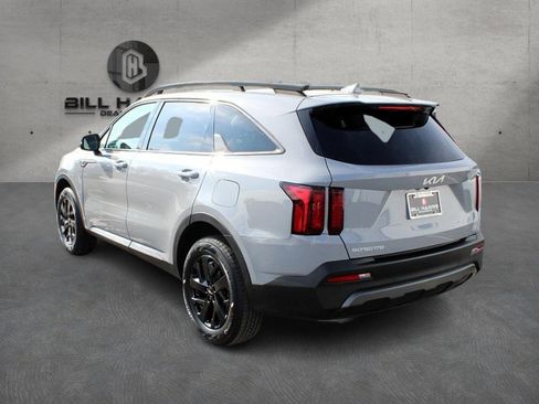Used 2023 Kia Sorento S w/ Panoramic Sunroof Package image 7