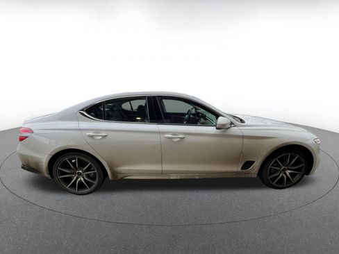 Used 2025 Genesis G70 2.5T image 8