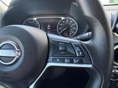 Used 2024 Nissan Sentra SV FWD image 24