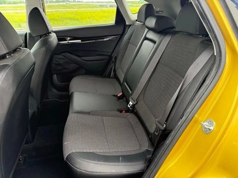 Used 2021 Kia Seltos S AWD/4WD image 13