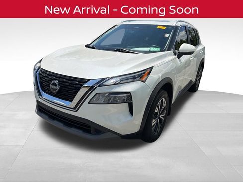 Certified 2022 Nissan Rogue SV w/ SV Premium Package FWD image 2
