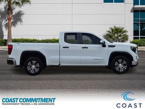 Used 2022 GMC Sierra 1500 Pro w/ Pro Value Package AWD/4WD image 5