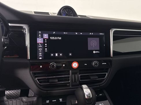 New 2026 Porsche Macan S image 28