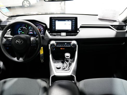 Used 2024 Toyota RAV4 LE image 10