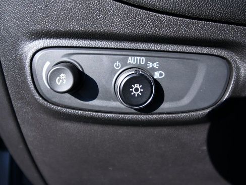 Used 2022 Chevrolet Equinox LT AWD/4WD image 21