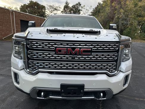 Used 2020 GMC Sierra 3500 Denali w/ Denali Ultimate Package image 12