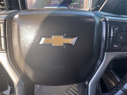Used 2024 Chevrolet Silverado 2500 LT image 18