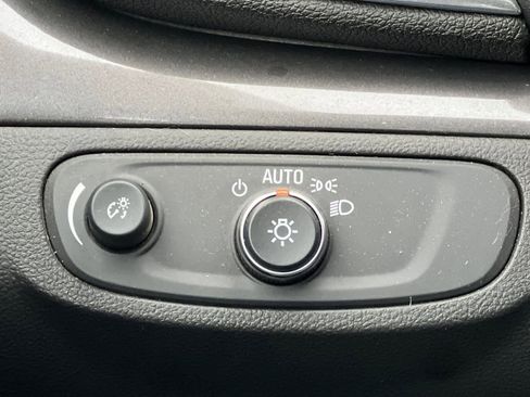 Used 2019 Buick Encore Preferred image 29