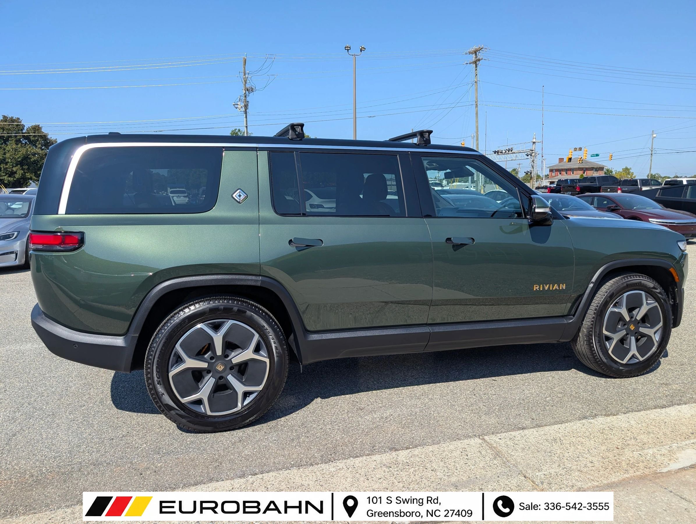 Used 2024 Rivian R1S Adventure Quad AWD/4WD image 32