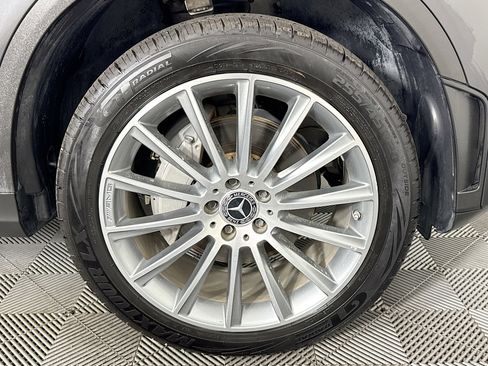 Used 2021 Mercedes-Benz GLC 300 4MATIC Coupe image 30