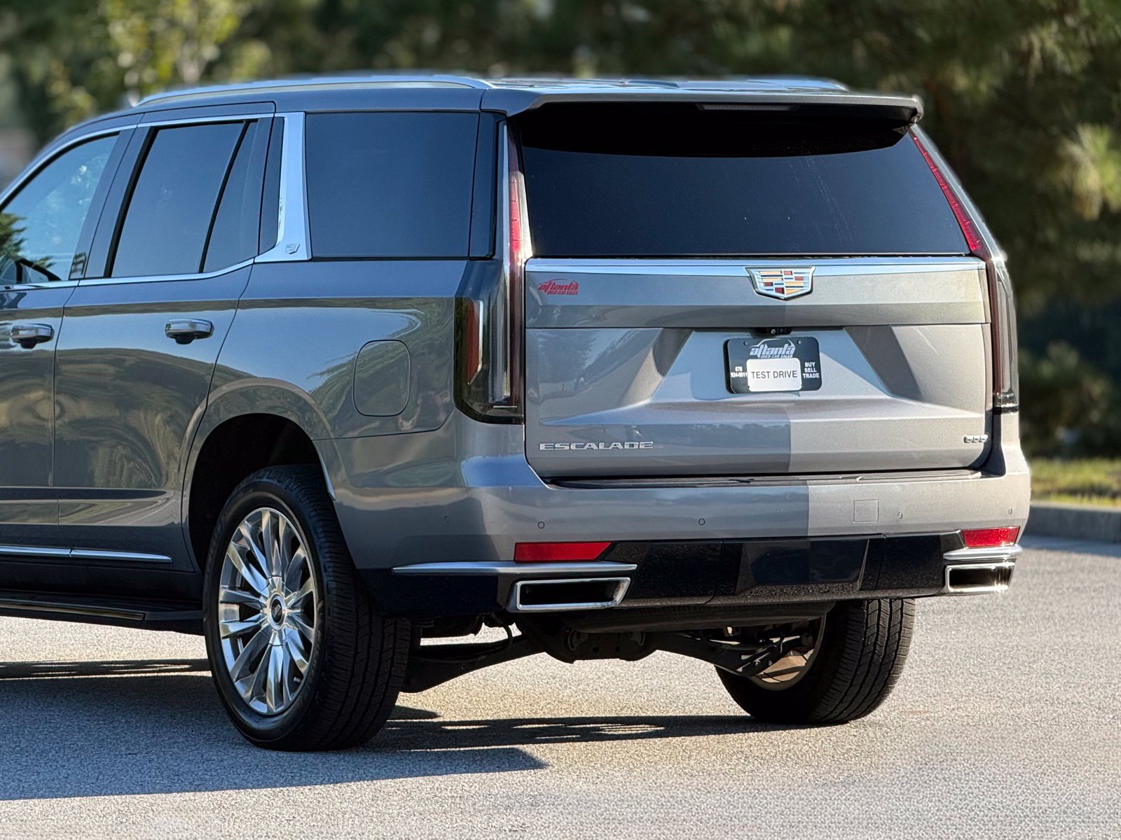 Used 2022 Cadillac Escalade Premium Luxury AWD/4WD image 48