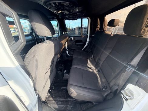 Used 2020 Jeep Gladiator Sport w/ Quick Order Package 24S AWD/4WD image 15