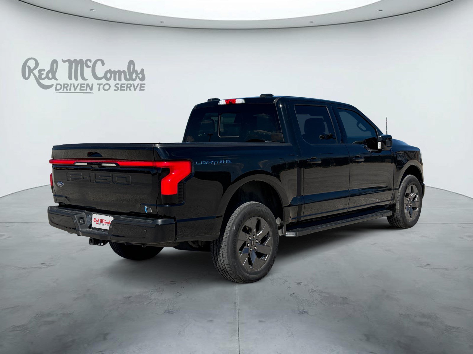 Used 2023 Ford F150 Lightning Lariat AWD/4WD image 5