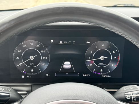 Used 2022 Kia Carnival SX Prestige FWD image 16