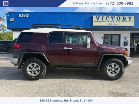 Used 2007 Toyota FJ Cruiser 4WD image 2