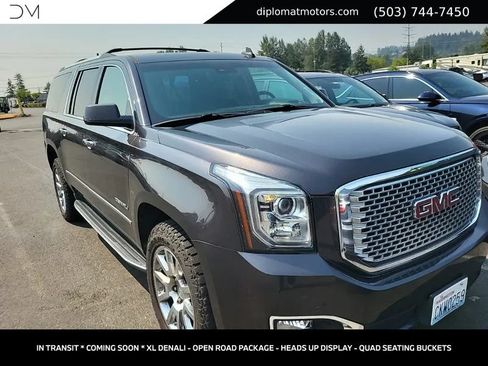 Used 2016 GMC Yukon XL Denali w/ Open Road Package AWD/4WD image 3