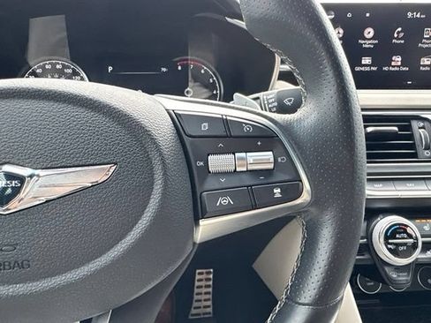 Used 2022 Genesis G70 3.3T RWD image 14