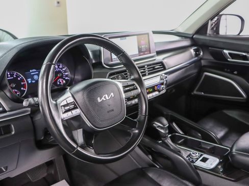 Used 2022 Kia Telluride LX AWD/4WD image 22