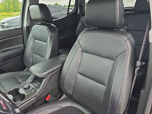 Used 2020 GMC Acadia SLT image 19