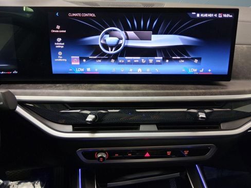 Used 2024 BMW X7 xDrive40i w/ Climate Comfort Package AWD/4WD image 28