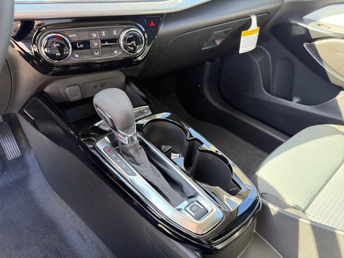 New 2026 Chevrolet Trax LT w/ Driver Confidence Package image 13