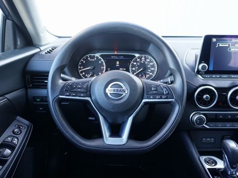 Used 2023 Nissan Sentra SV image 13