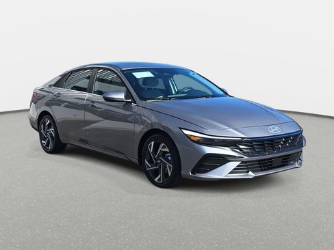 New 2026 Hyundai Elantra Limited image 3