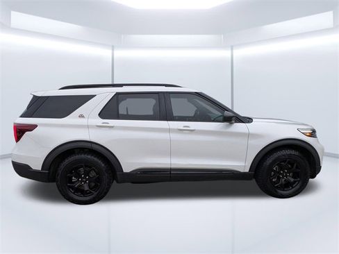 Used 2021 Ford Explorer Timberline image 3