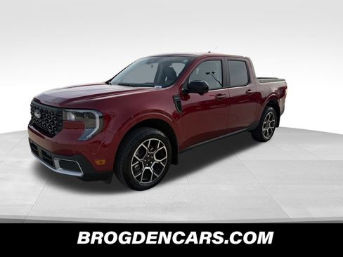 Used 2025 Ford Maverick Lariat w/ 4K Tow Package image 4