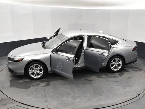 Used 2024 Honda Accord LX image 7