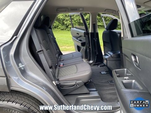 Used 2024 Nissan Pathfinder SV image 35