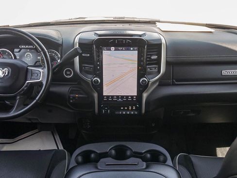 Used 2024 RAM 2500 Laramie AWD/4WD image 11